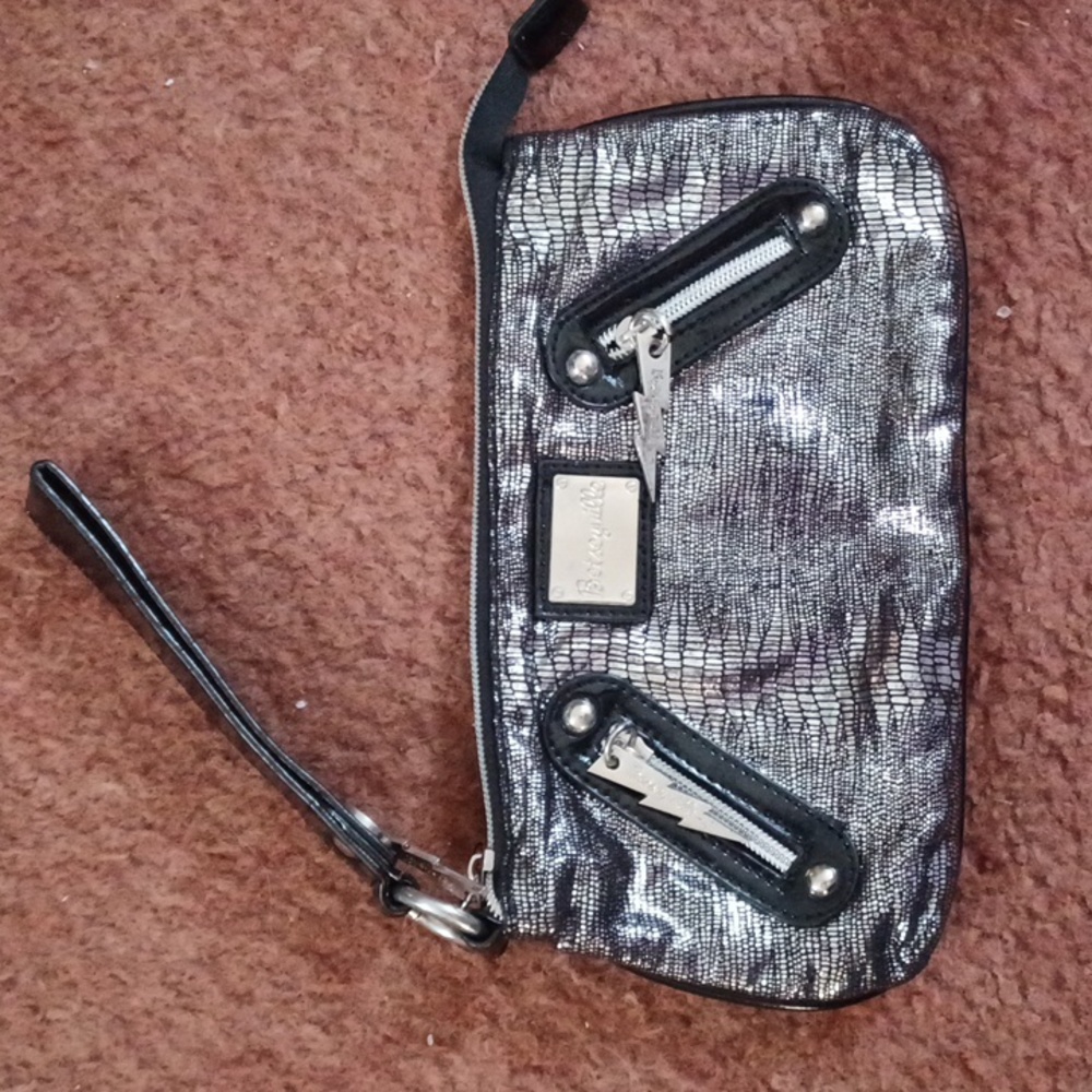 Betseyville Betsey Johnson clutch